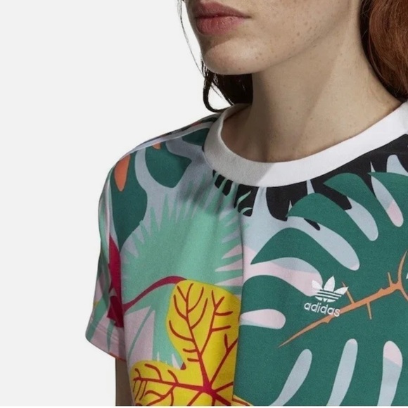 NWT- Adidas Originals TROPICALAGE CROPPED TEE: Size Medium - Picture 3 of 8